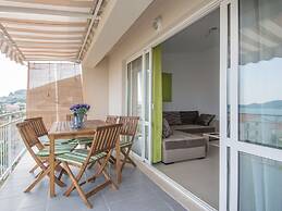 Apartment in Seget Donji With Terrace