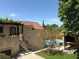 Authentic Holiday Home with Private Pool near Dubrovnik