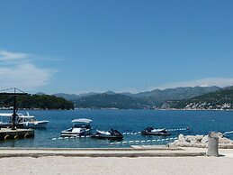 Authentic Holiday Home with Private Pool near Dubrovnik