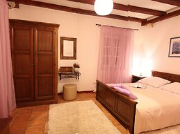 Authentic Holiday Home with Private Pool near Dubrovnik