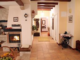 Authentic Holiday Home with Private Pool near Dubrovnik