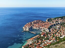 Authentic Holiday Home with Private Pool near Dubrovnik