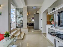 Luxurious Holiday Home in Arbanija with Hot Tub