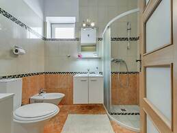 Luxurious Holiday Home in Arbanija with Hot Tub