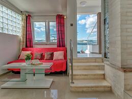 Luxurious Holiday Home in Arbanija with Hot Tub