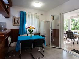 Picturesque Holiday Home by the Beach