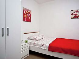 Picturesque Holiday Home by the Beach