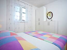 Picturesque Holiday Home by the Beach