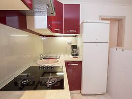 Spacious Apartment in Slatine With Terrace