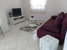 Homely Apartment in Trogir near Beach