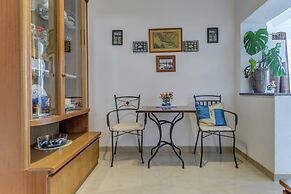 Modern Apartment in Arbanija with Hot Tub