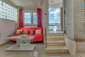 Modern Apartment in Arbanija with Hot Tub