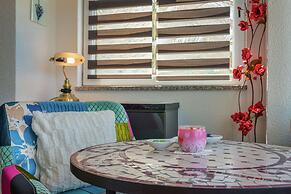 Modern Apartment in Arbanija with Hot Tub