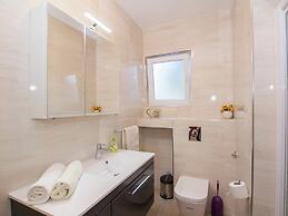 Breezy Stay Near Trogir