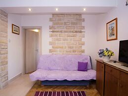 Breezy Stay Near Trogir