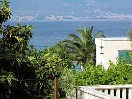 Holiday Apartment With a Private Terrace & Hot Tub, Near the Beach