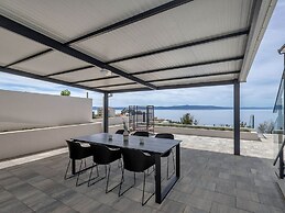 Stunning Villa in Drasnice With Private Pool