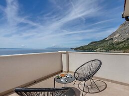 Stunning Villa in Drasnice With Private Pool