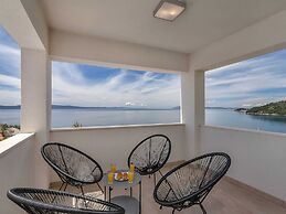 Stunning Villa in Drasnice With Private Pool