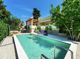 Exquisite Villa With Private Pool in Zadar