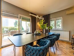 Exquisite Villa With Private Pool in Zadar