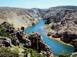 Exquisite Villa With Private Pool in Zadar