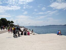 Cozy Coastal Retreat in Zadar