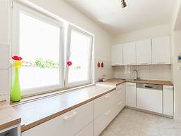 Cozy Coastal Retreat in Zadar