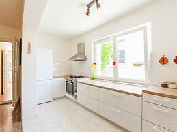 Cozy Coastal Retreat in Zadar