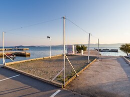 Apartment With Direct Sand Beach Access