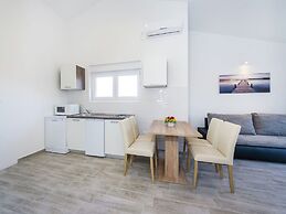 Apartment With Direct Sand Beach Access