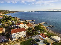 Apartment With Direct Sand Beach Access