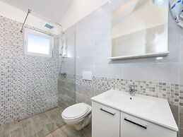 Apartment With Direct Sand Beach Access