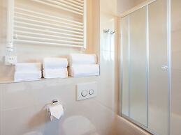 Modern Newly Built Apartment, Geat Location, Private Parking Space, Wi