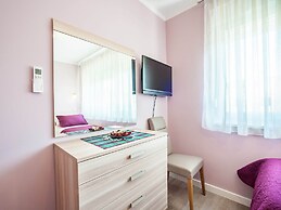 Modern Newly Built Apartment, Geat Location, Private Parking Space, Wi