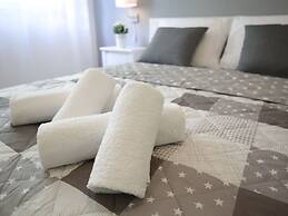 Luxury Holiday Home in Bibinje near Sea