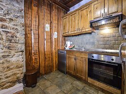 Pet-friendly Holiday Home in Sukošan with Hot Tub