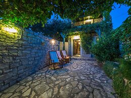 Pet-friendly Holiday Home in Sukošan with Hot Tub