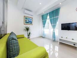 Luxury Apartment in Zadar With Covered Terrace