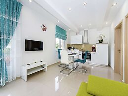 Luxury Apartment in Zadar With Covered Terrace