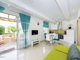 Luxury Apartment in Zadar With Covered Terrace