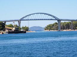 Luxury Apartment in Zadar With Covered Terrace