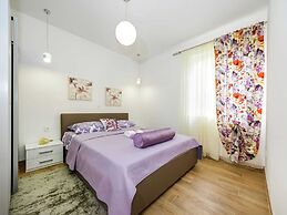 Luxury Apartment in Zadar With Covered Terrace