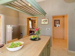 Villa in Skabrnje With Swimming Pool