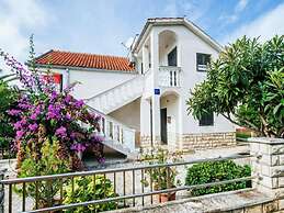 Comfortable Apartment With Balcony in a Quiet Area, Near the Beach