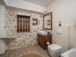 Villa in Posedarje With Private Pool