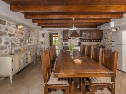 Villa in Posedarje With Private Pool