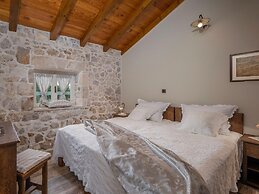 Villa in Posedarje With Private Pool