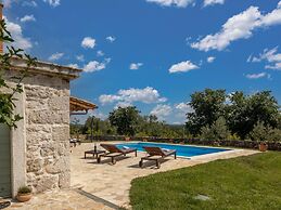 Villa in Posedarje With Private Pool