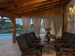 Villa in Posedarje With Private Pool